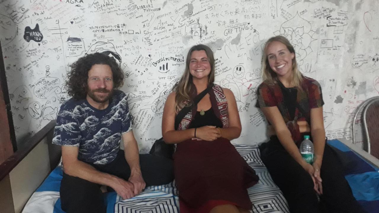 אגרה Superinn Home Stay& Guest House מראה חיצוני תמונה